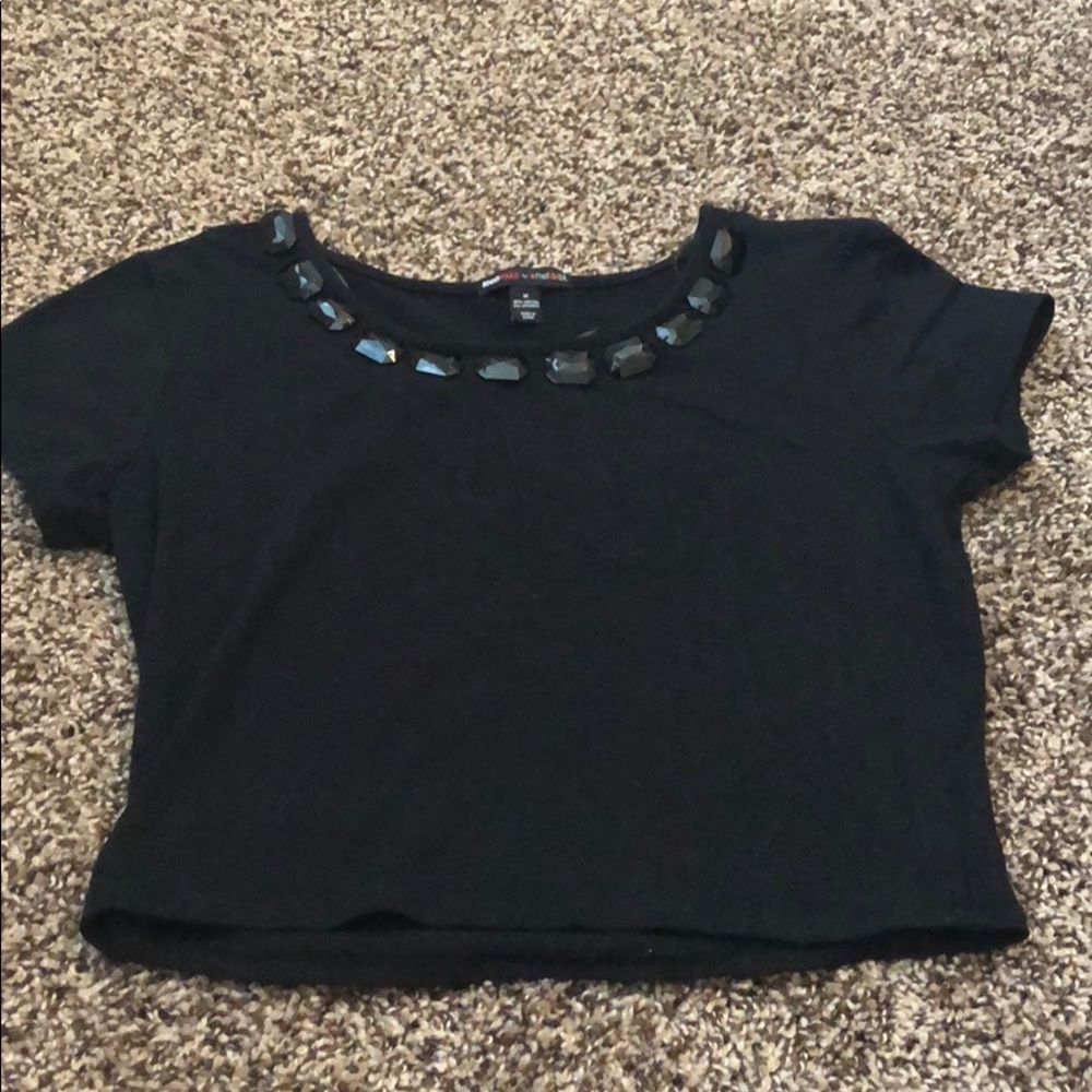 ◾️Teen vogue crop top